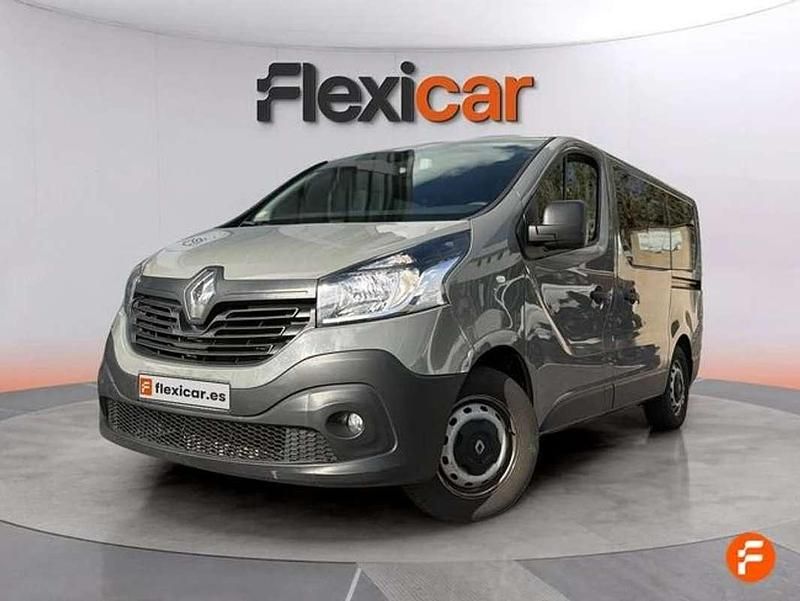 Usado Renault Trafic Business 120 CV (88 kW) 2018 Gris Monovolumen