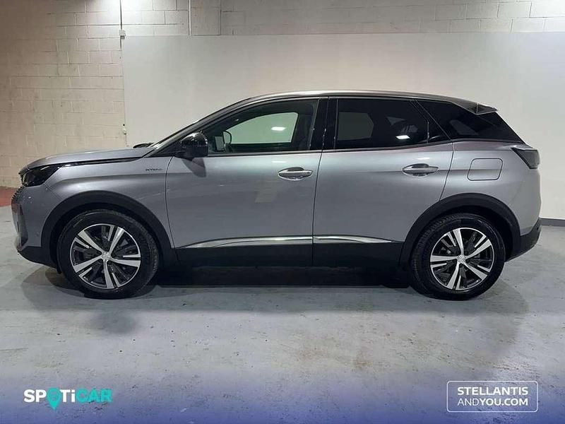 Usado Peugeot 3008 Allure 227 CV (166 kW) 2023 Gris SUV