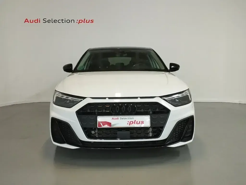 Usado Audi A1 Black Edition 116 CV (85 kW) 2025 Blanco SUV