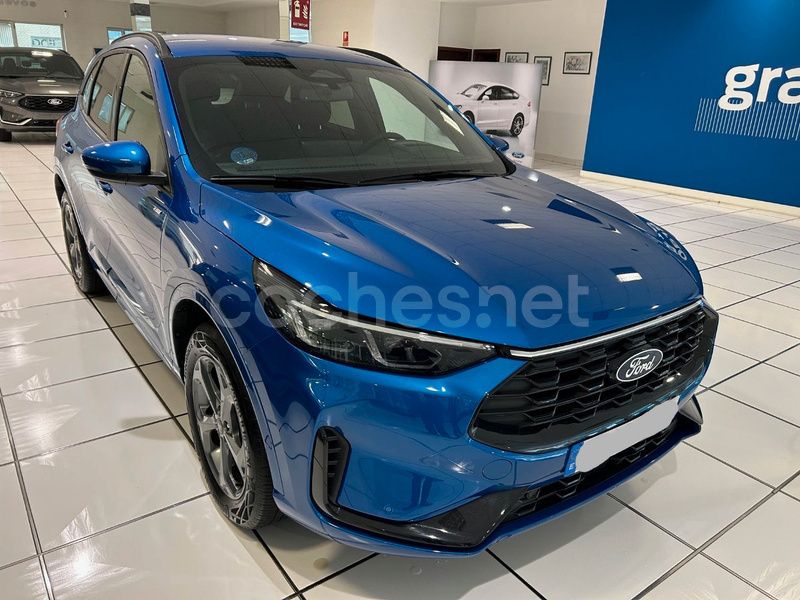 Azul Usado 2024 Ford Kuga ST-Line SUV | 36.900 € - Imagen 1/4