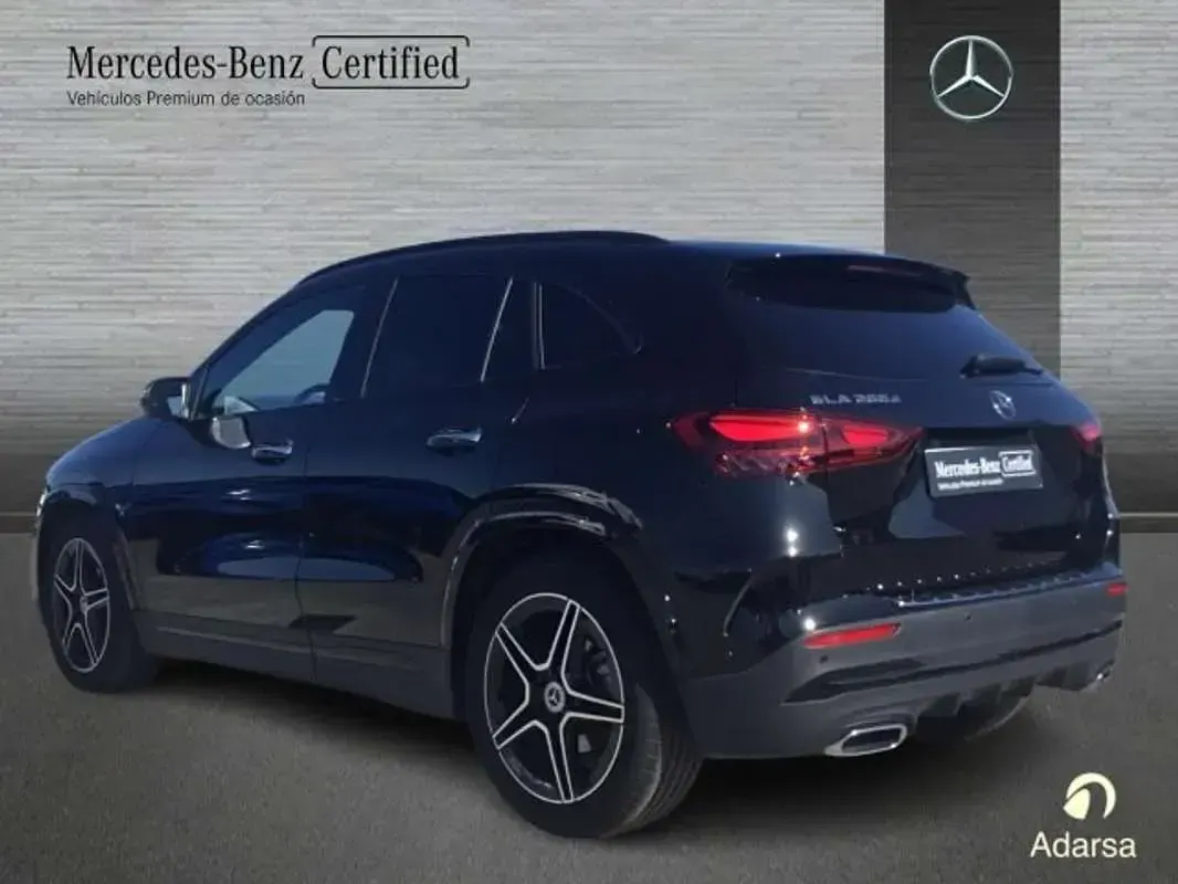 Usado Mercedes GLA200 150 CV (110 kW) 2024 SUV