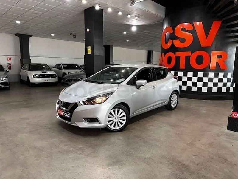 Usado Nissan Micra Tekna 92 HP (67 kW) 2022 Cinzento Sedan