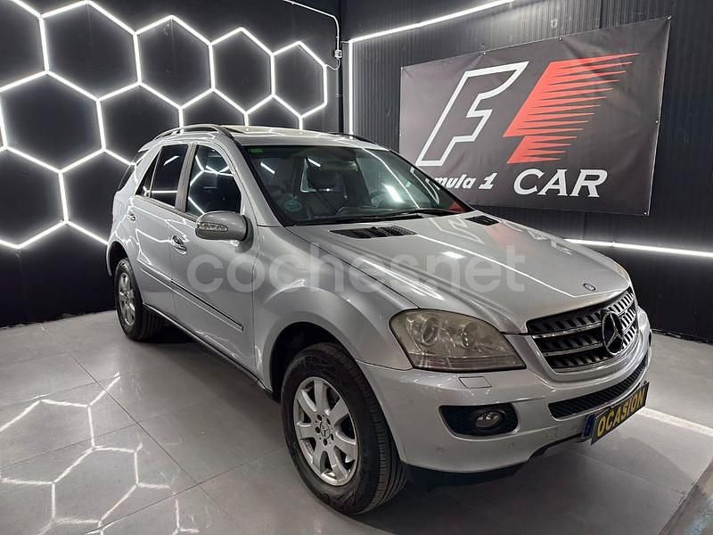 Gris / plata Usado 2006 Mercedes ML350 SUV | 8980 € (Precio justo) - Imagen 1/4