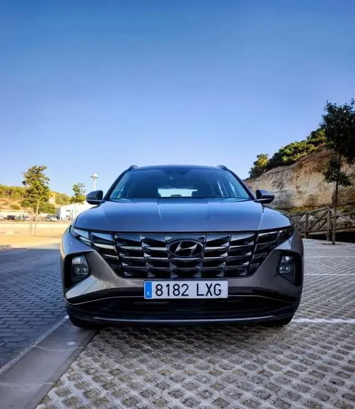 Usado Hyundai Tucson 230 CV (169 kW) 2022 Gris SUV