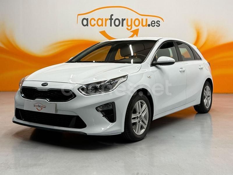 Usado Kia Ceed 120 CV (88 kW) 2021 Blanco Utilitario