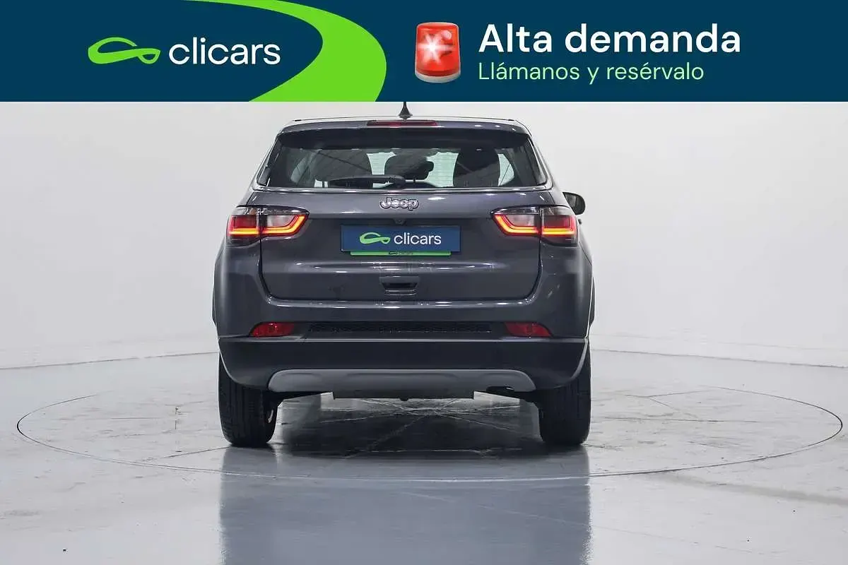 Usado Jeep Compass Altitude 129 CV (94 kW) 2025 Gris SUV