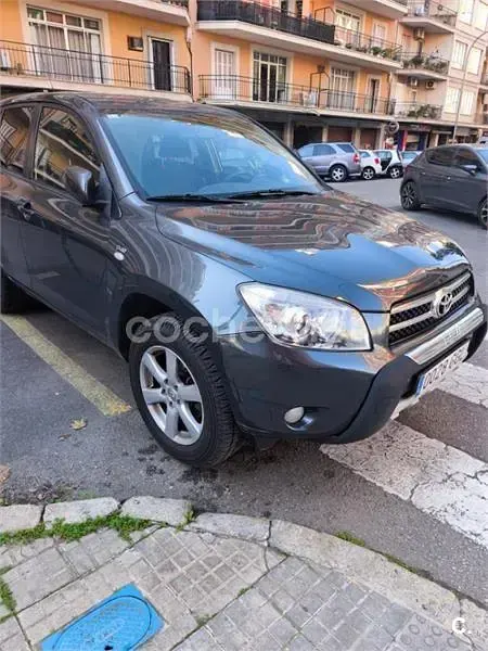 Usado Toyota RAV4 Sol 136 CV (100 kW) 2008 Azul SUV