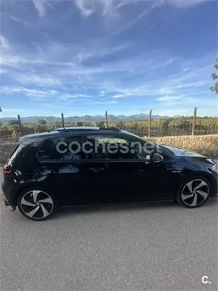 Usado VW Golf VII GTI 230 CV (169 kW) 2018 Negro Berlina