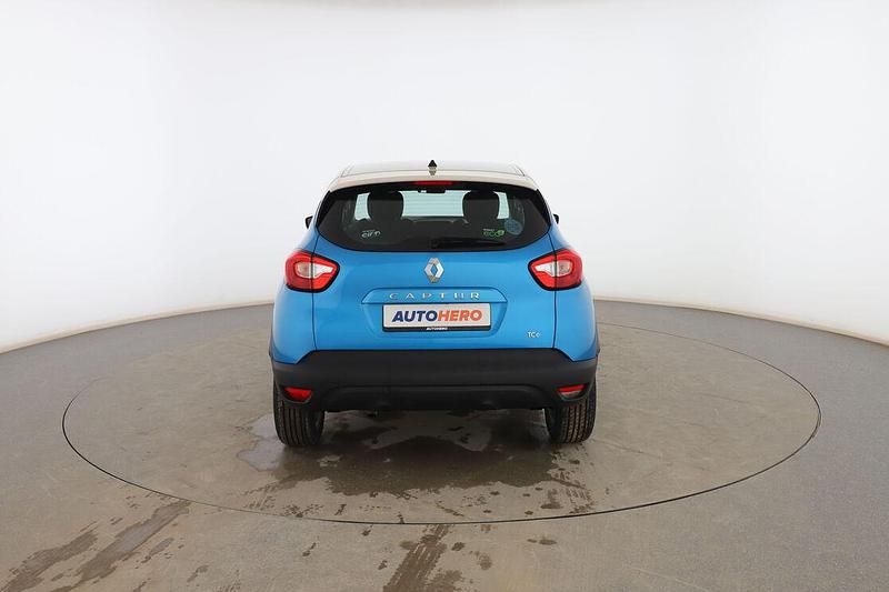 Usado Renault Captur Intens 90 HP (66 kW) 2016 Azul SUV