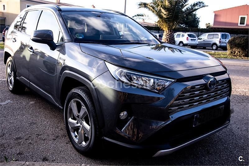 Usado Toyota RAV4 Hybrid Advance 218 CV (160 kW) 2021 Gris / plata SUV