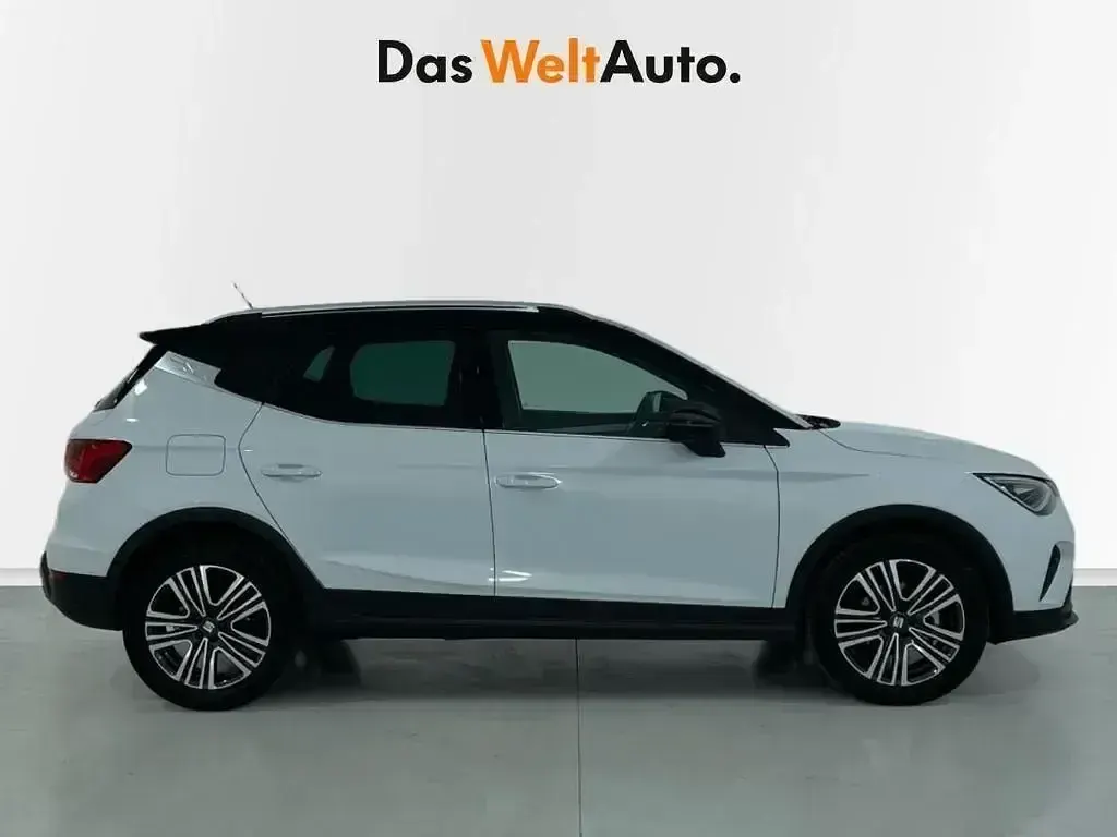 Usado Seat Arona FR 115 CV (84 kW) 2024 Blanco SUV