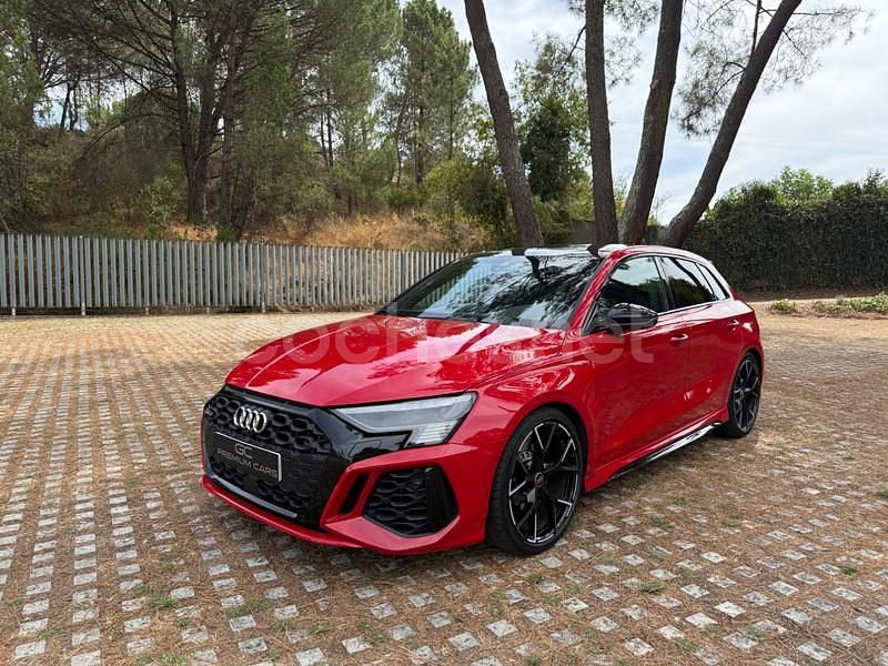 Rojo Usado 2023 Audi RS3 Sportback Utilitario | 58.990 € (Buen precio) - Imagen 1/4