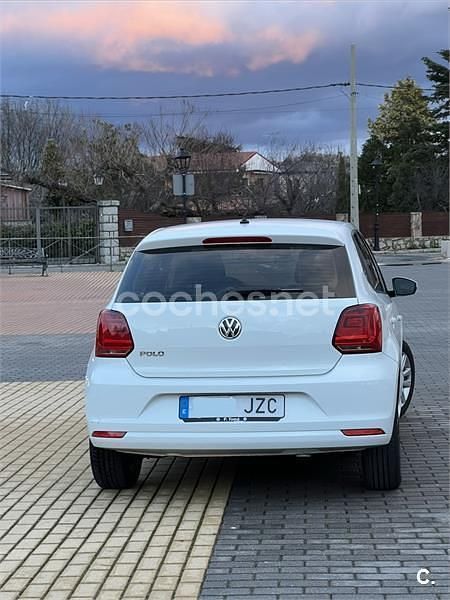Usado VW Polo 75 CV (55 kW) 2017 Blanco Berlina