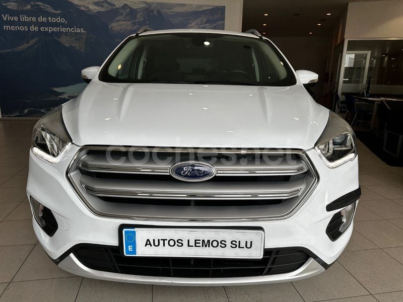 Usado Ford Kuga Trend 120 CV (88 kW) 2018 Blanco SUV