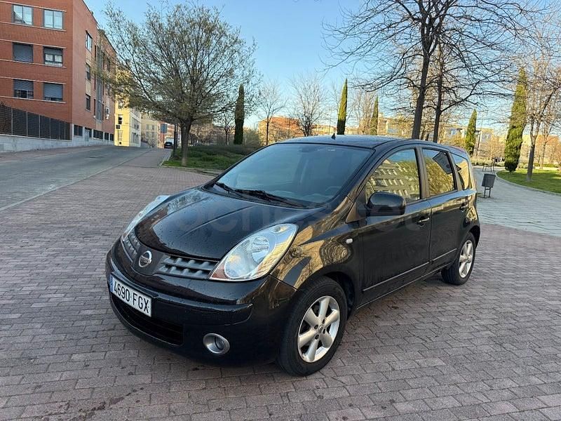 Usado Nissan Note Acenta 88 CV (64 kW) 2007 Negro Utilitario
