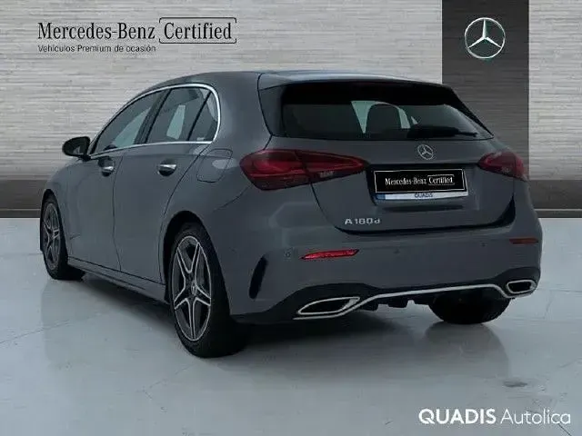 Usado Mercedes A180 116 CV (85 kW) 2023