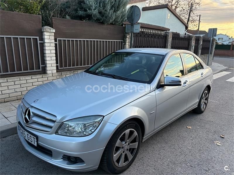 Gris / plata Usado 2010 Mercedes C180 Elegance Berlina | 10.450 € (Precio justo) - Imagen 1/4