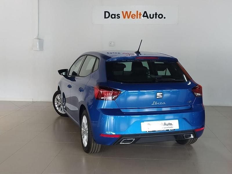 Usado Seat Ibiza FR 116 CV (85 kW) 2025 Azul Utilitario