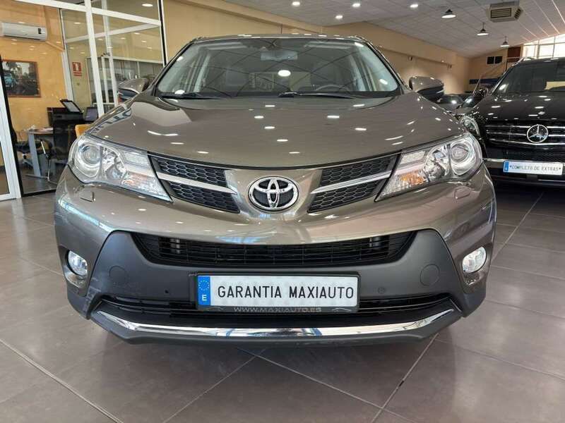 Marrón Usado 2015 Toyota RAV4 Executive SUV | 22.900 € (Un poco caro) - Imagen 1/4