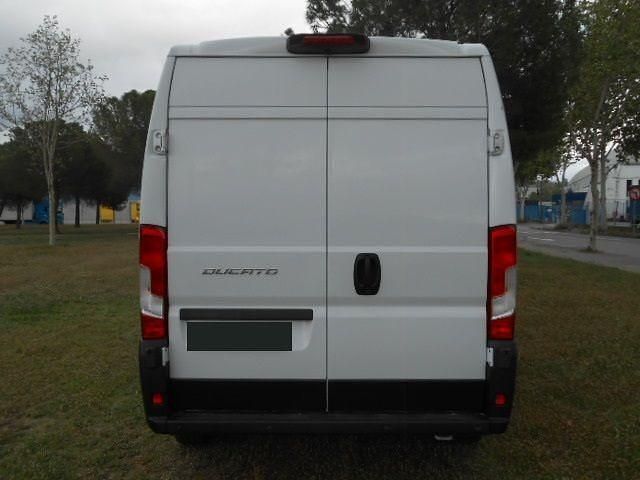 Usado Fiat Ducato 120 CV (88 kW) 2020 Blanco Van