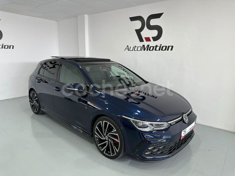 Azul Usado 2021 VW Golf VIII GTD Berlina | 32.900 € (Caro) - Imagen 1/4