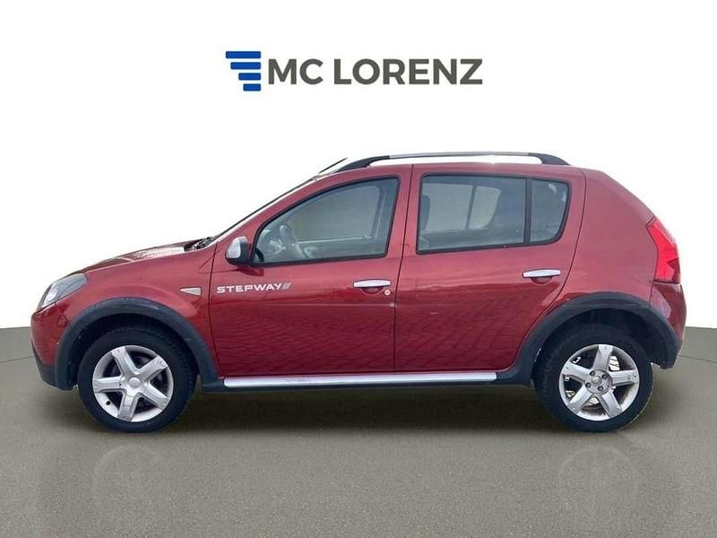 Usado Dacia Sandero Stepway 90 CV (66 kW) 2011 Granate Berlina