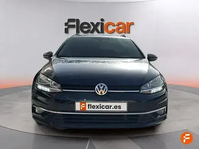 Usado VW Golf VII Advance 115 CV (84 kW) 2019 Negro Utilitario