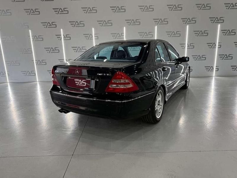 Usado Mercedes C32 AMG AMG 358 CV (263 kW) 2001 Negro Berlina