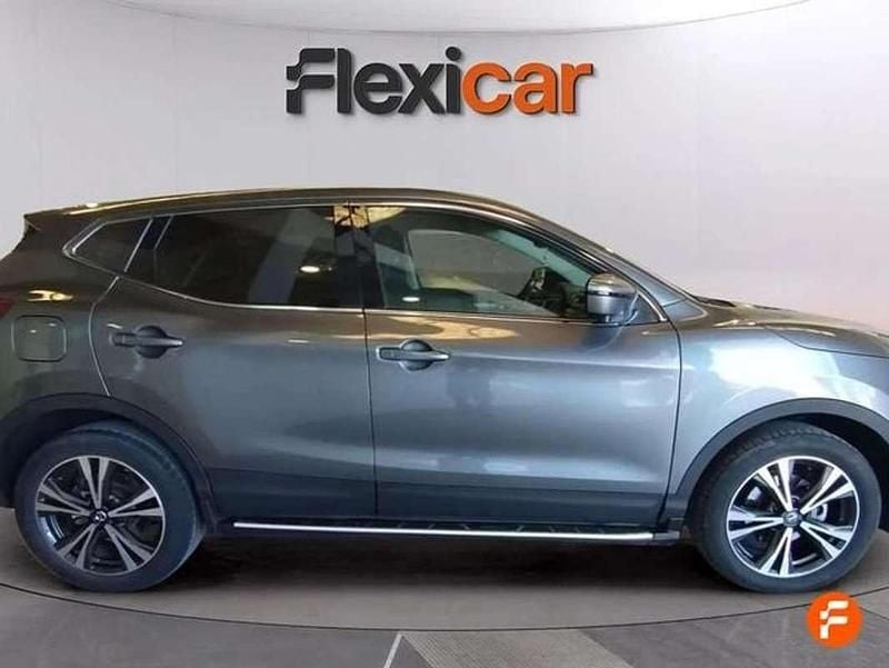 Usado Nissan Qashqai N-Connecta 110 CV (80 kW) 2018 Gris SUV