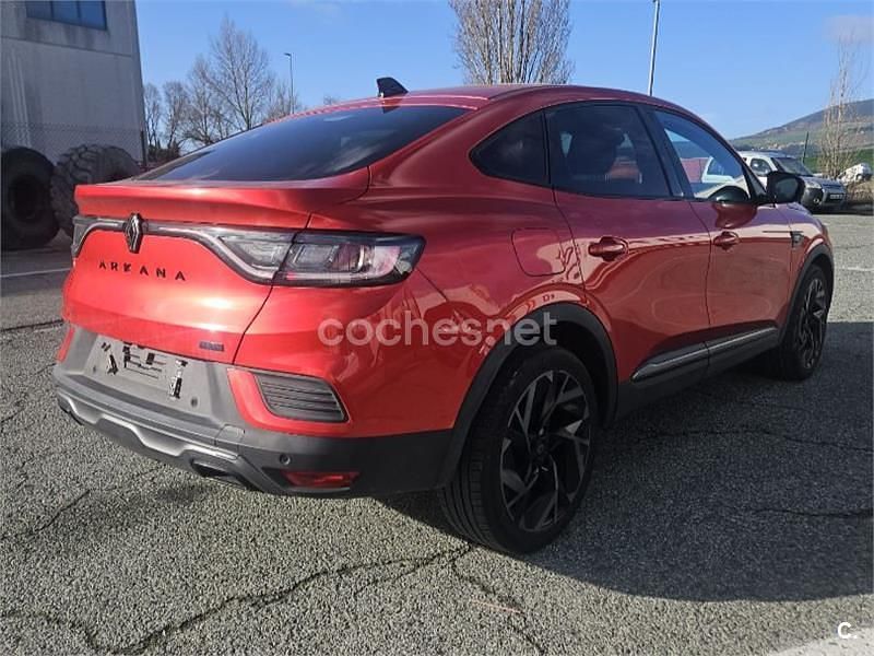 Usado Renault Arkana Equilibre 145 CV (106 kW) 2024 Rojo SUV
