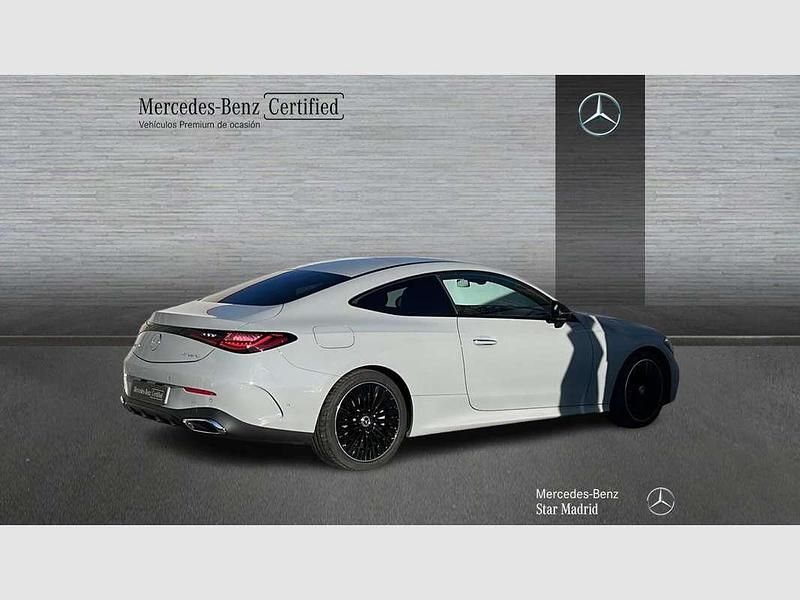 Usado Mercedes 220 258 CV (189 kW) 2025 Gris Coupe