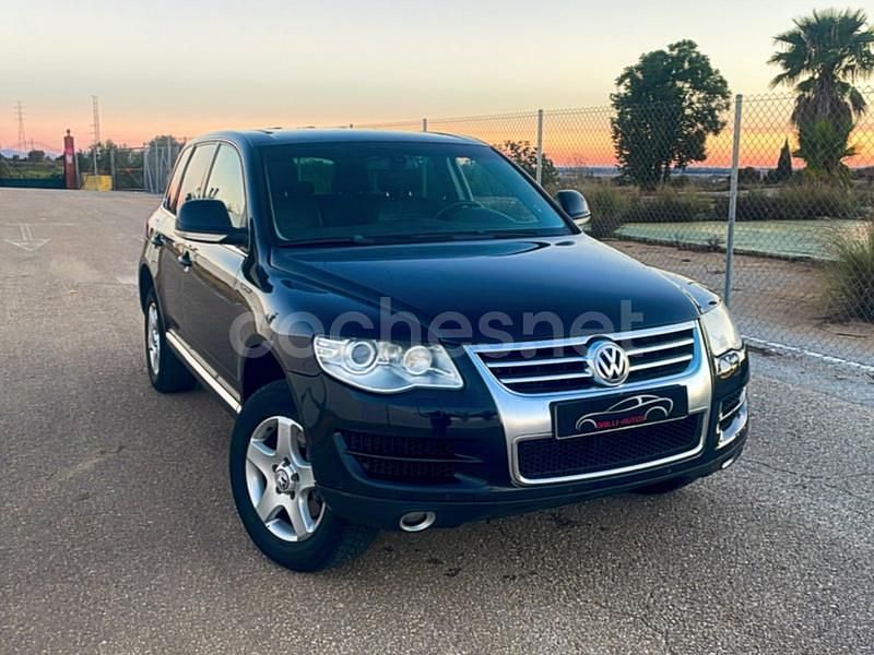 Negro Usado 2007 VW Touareg SUV | 8999 € (Precio justo) - Imagen 1/4
