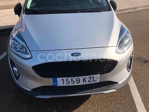 Gris / plata Usado 2019 Ford Fiesta Active Berlina | 13.900 € (Precio justo) - Imagen 1/4