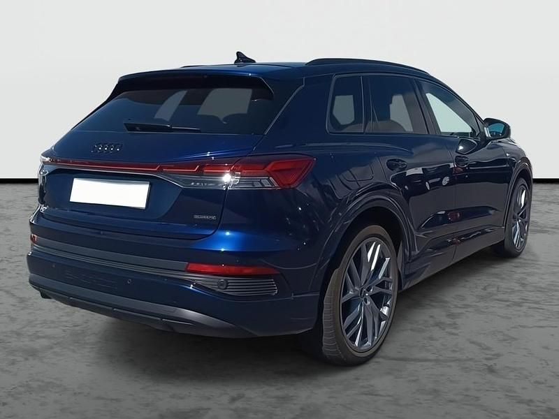 Usado Audi Q4 e-tron S-Line 209 kW (285 CV) 2024 Azul navarra metalizado SUV