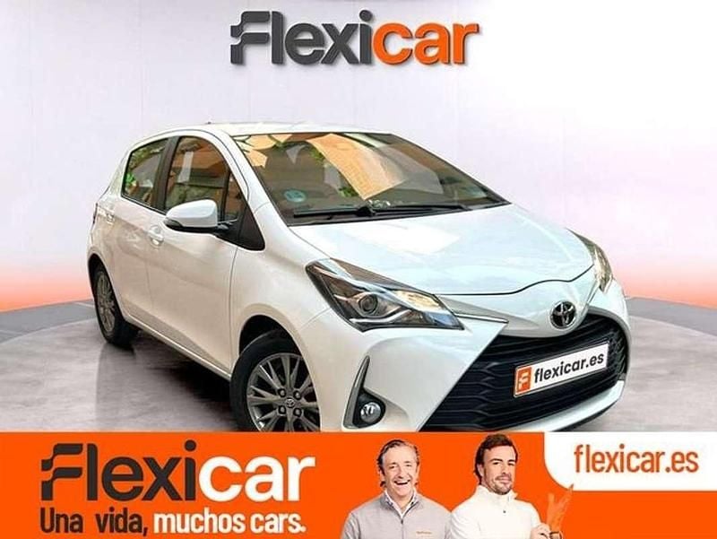 Usado Toyota Yaris Active 69 CV (50 kW) 2019 Blanco Utilitario