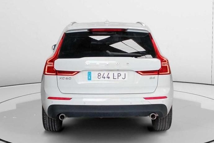 Usado Volvo XC60 Momentum 197 CV (144 kW) 2021 SUV