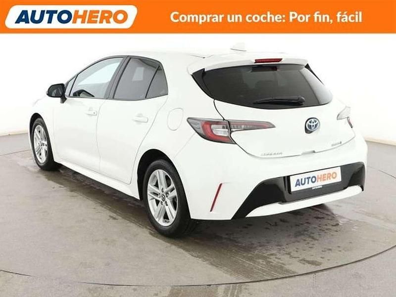 Usado Toyota Corolla Active 122 CV (89 kW) 2020 Blanco Berlina