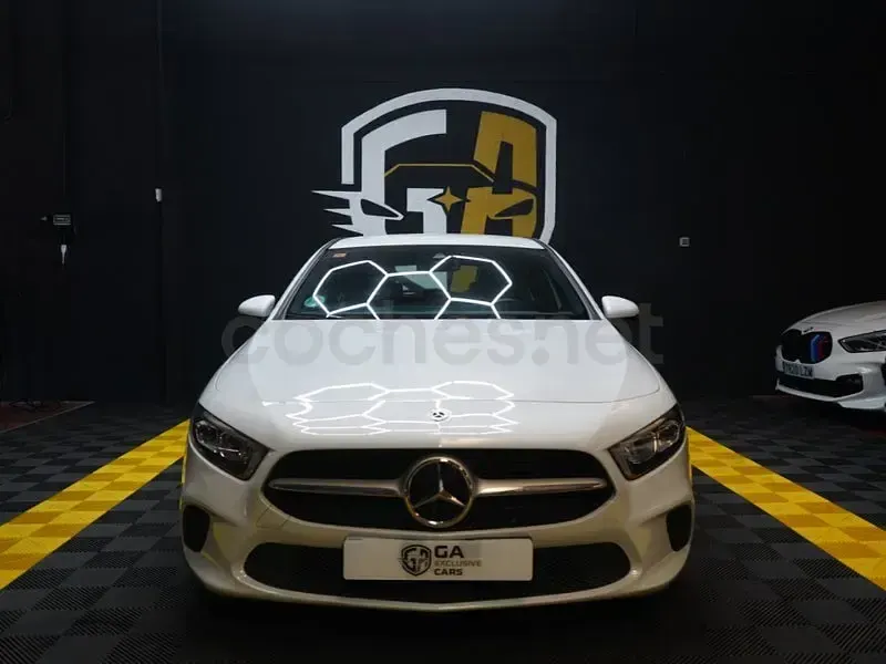 Usado Mercedes A180 116 CV (85 kW) 2018 Blanco Berlina