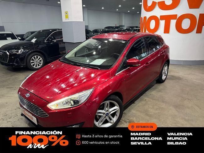 Usado Ford Focus 115 CV (84 kW) 2015 Rojo Utilitario