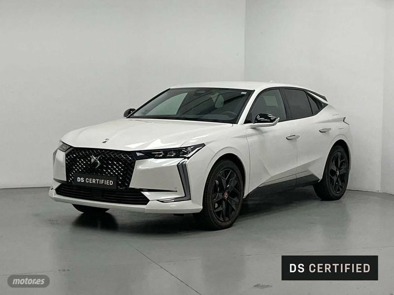 Blanco Usado 2022 DS Automobiles DS4 Performance Line Plus Berlina | 39.900 € - Imagen 1/4