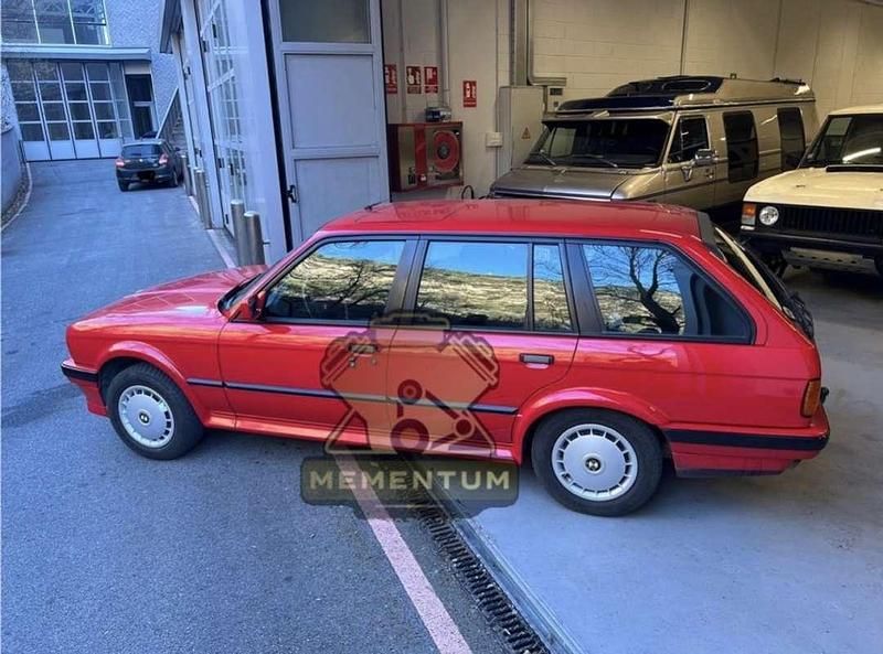 Usado BMW 325 170 CV (125 kW) 1989 Rojo Familiar