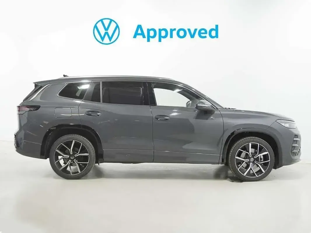 Usado VW Tayron R-line 150 CV (110 kW) 2025 Gris SUV