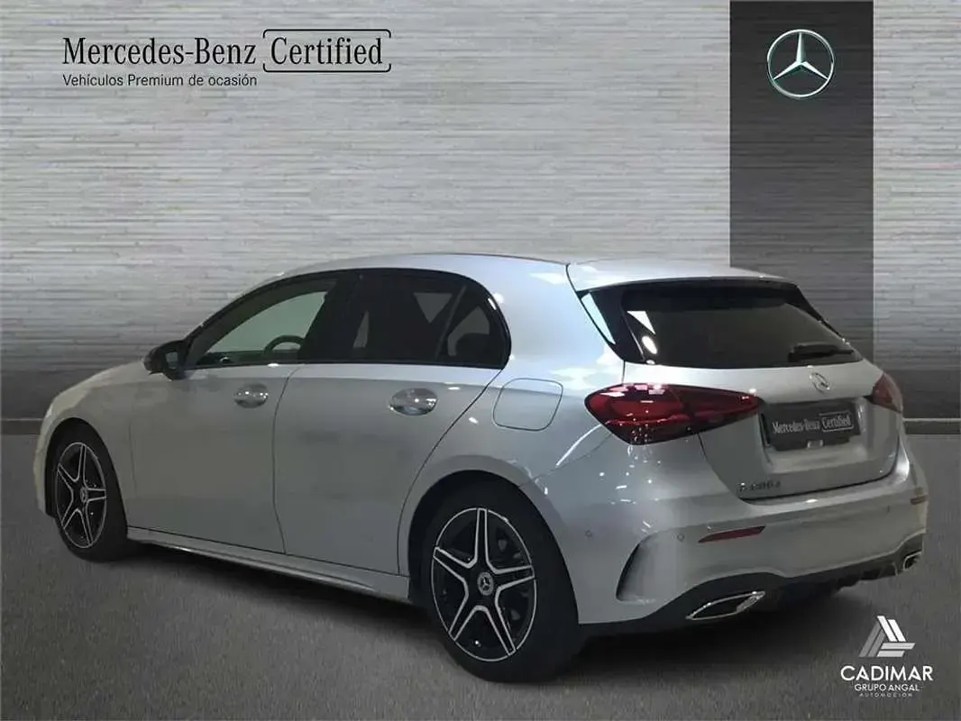 Usado Mercedes A200 150 CV (110 kW) 2025 Berlina