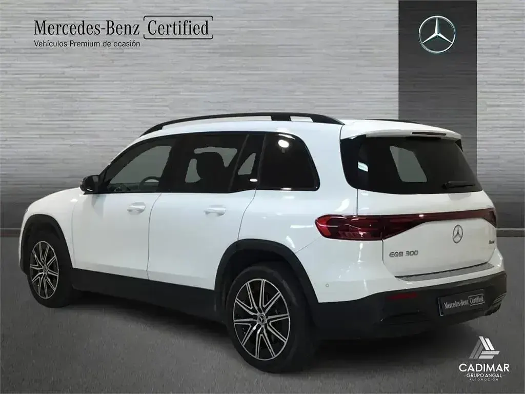 Usado Mercedes EQB300 167 kW (228 CV) 2025 Eléctrico SUV