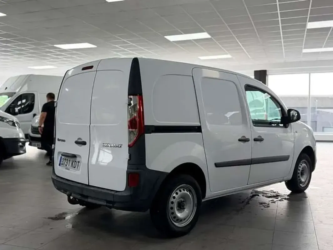 Usado Renault Kangoo 75 CV (55 kW) 2017 Blanco Monovolumen