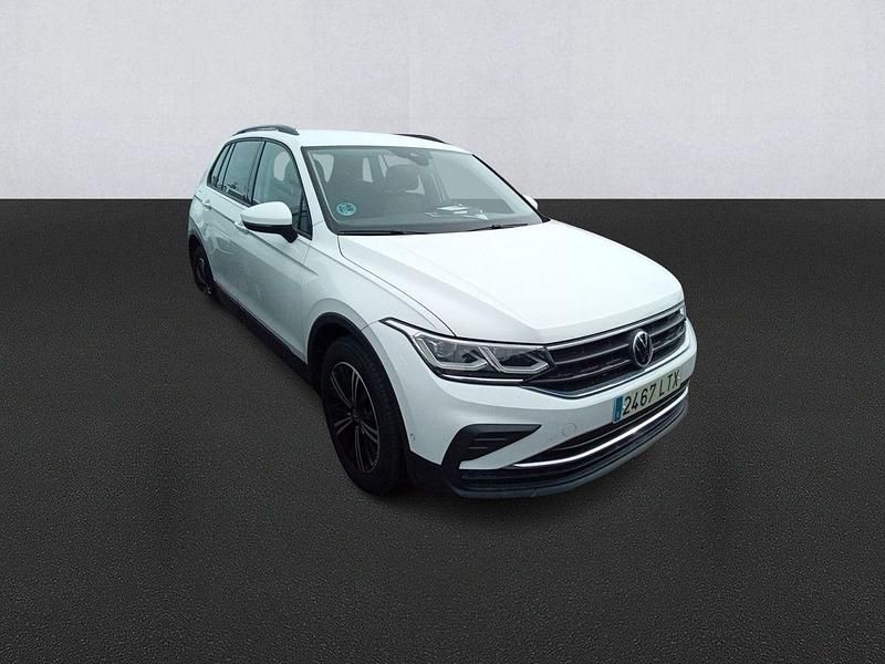 Usado VW Tiguan Life 150 CV (110 kW) 2021 Blanco SUV