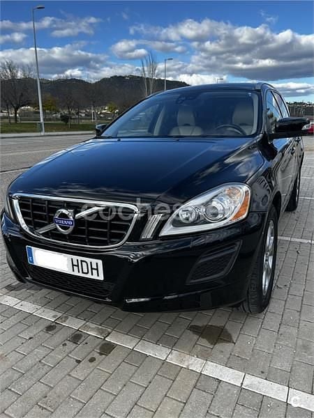 Negro Usado 2011 Volvo XC60 Summum SUV | 8900 € (Precio justo) - Imagen 1/4