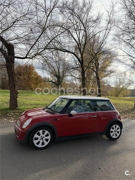 Usado Mini Cooper 115 CV (84 kW) 2005 Rojo Utilitario