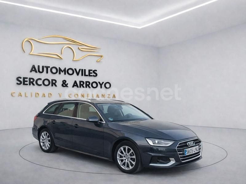 Usado Audi A4 Advanced Plus 163 CV (119 kW) 2021 Azul Familiar