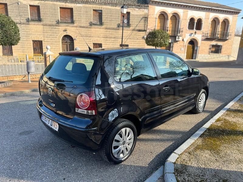 Usado VW Polo Match 70 CV (51 kW) 2006 Negro Utilitario